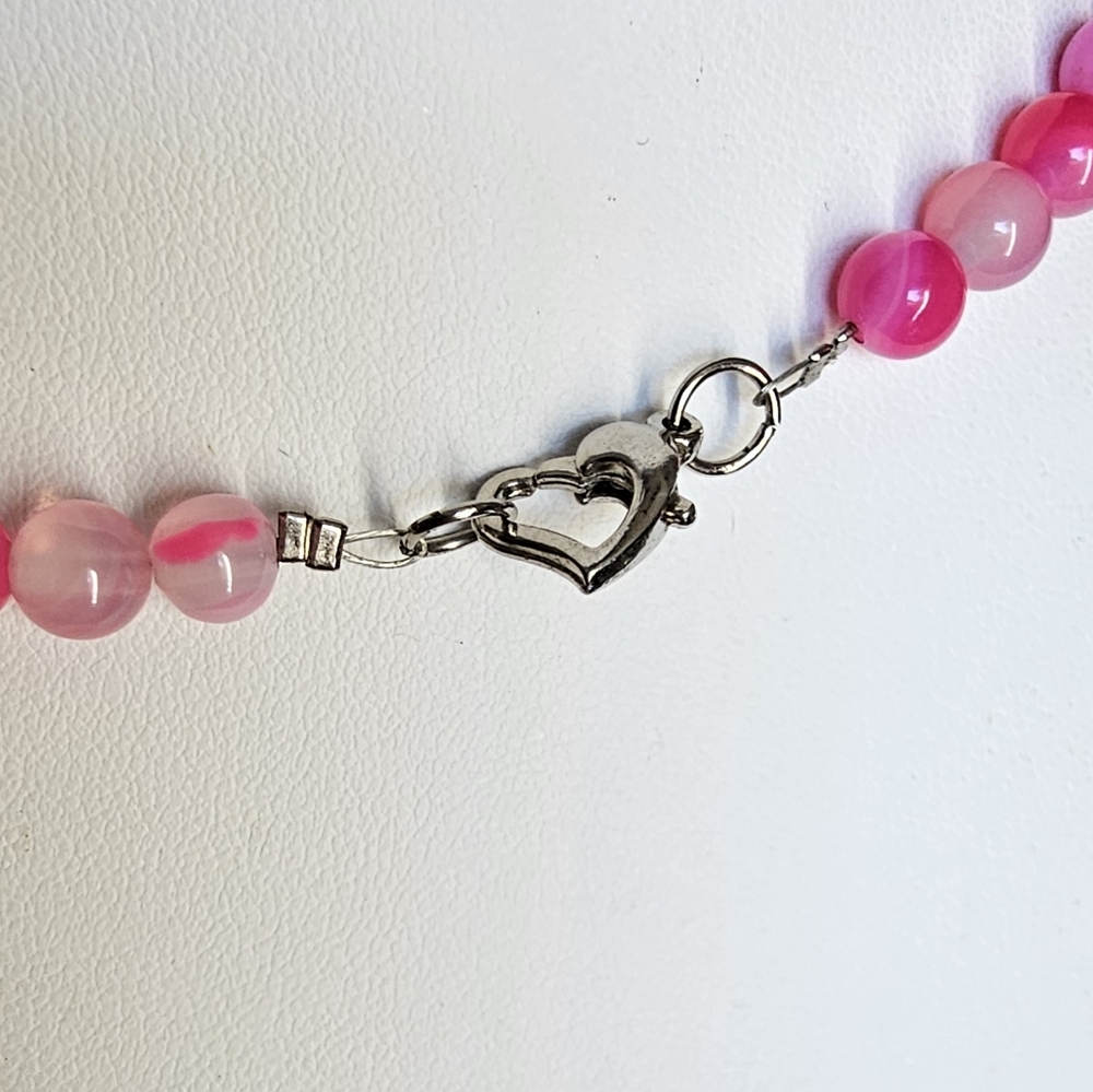 Vintage & Unique Handcrafted Beaded,Heart Pendant Necklace. - Picture 5 of 6